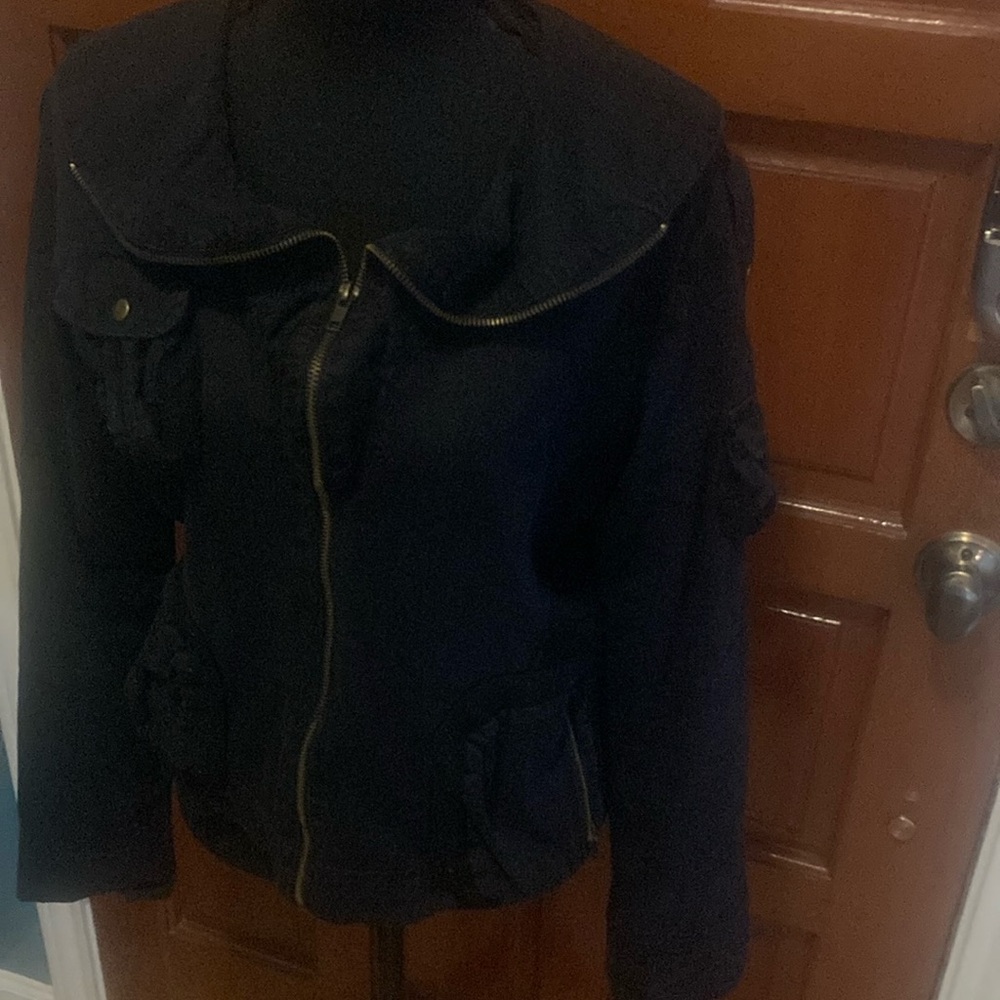 Laura ryan size small. Black jacket